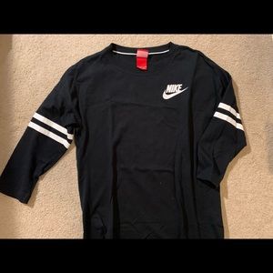Nike 3/4 Sleeve Shirt